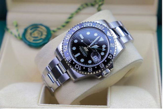 Каскадеры "John Wick 4" получили персональные часы Rolex в подарок от Киану Ривза