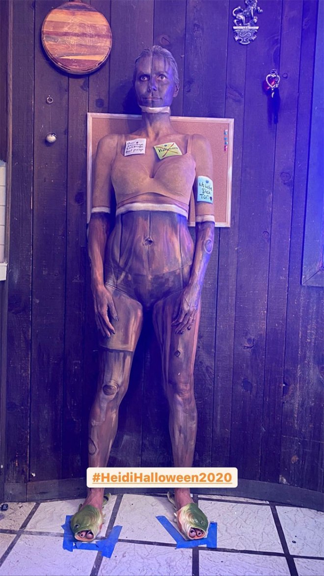 Хайди Клум показала свой костюм на Хэллоуин 2021 года