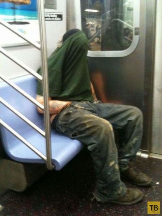 Необычные люди в метро (27 фото)