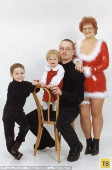Самые смешные и нелепые рождественско-новогодние семейные портреты (24 фото)