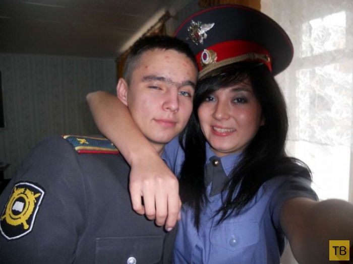 Симпатичные россиянки-полицейские (22 фото)