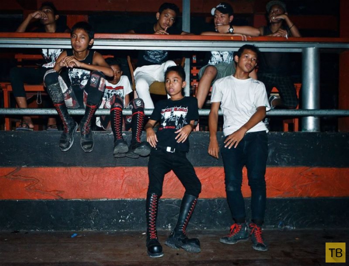 Андеграунд-рокеры стран Юго-Восточной Азии от шведского фотографа Джона Ресборна (14 фото)