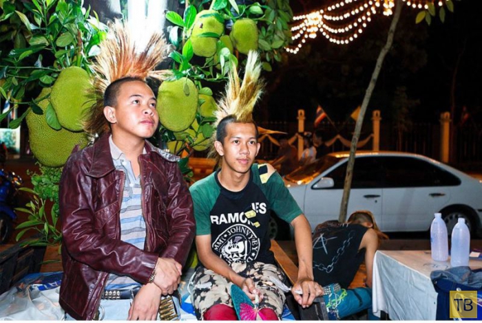 Андеграунд-рокеры стран Юго-Восточной Азии от шведского фотографа Джона Ресборна (14 фото)