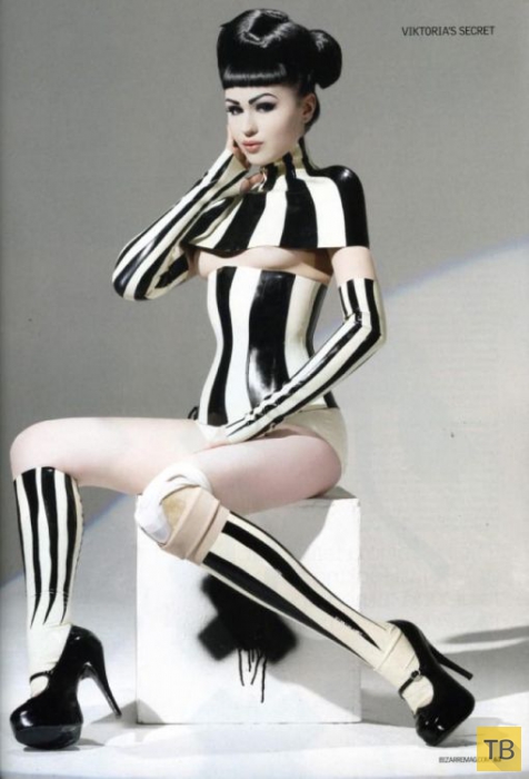 Виктория Модеста Москалова - модель с протезом ноги (15 фото)