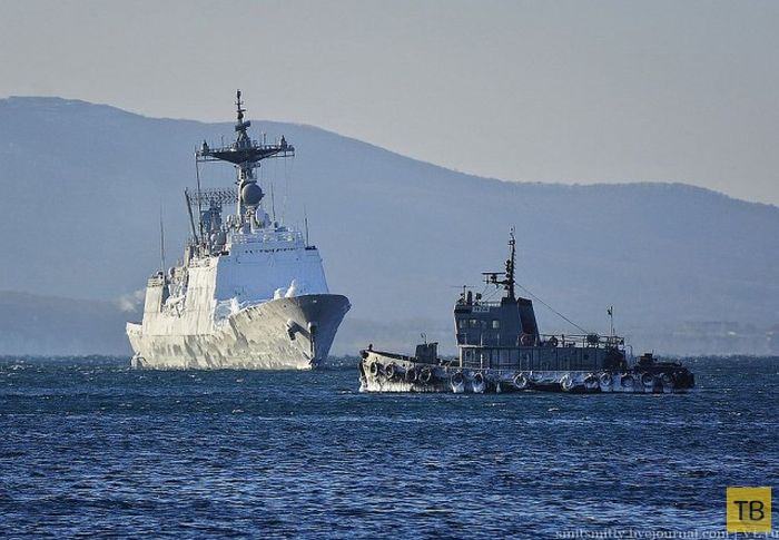 Во Владивосток пришли корейские военные корабли (22 фото)
