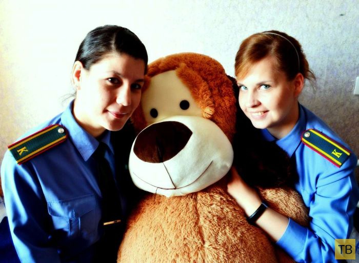 Девушки из российской полиции (40 фото)