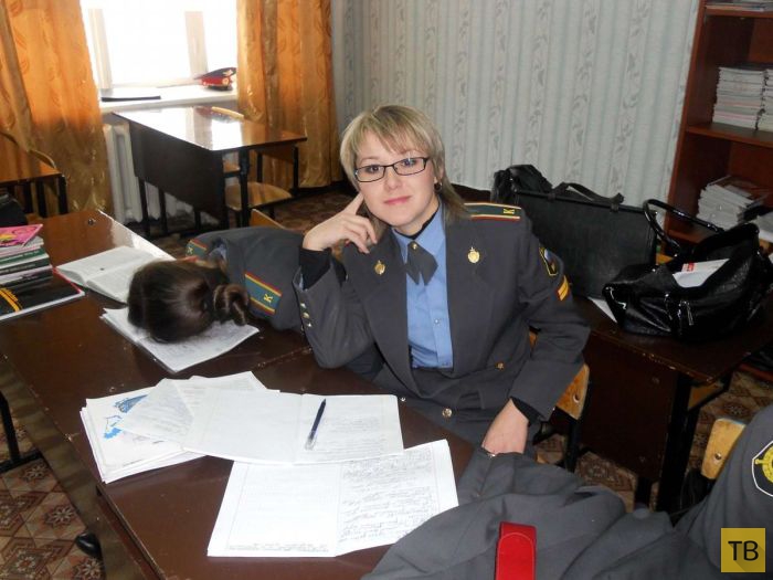 Девушки из российской полиции (40 фото)