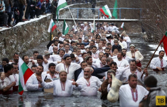 Праздник Богоявления 6 января 2015 в Болгарии (9 фото)