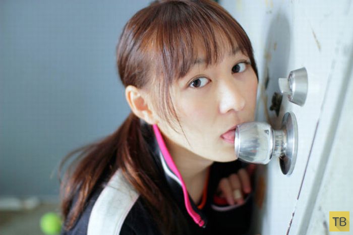 Модная поза перед фотокамерой в японских социальных сетях (18 фото)