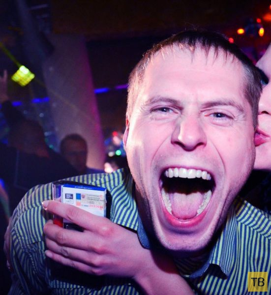 Разнообразная публика ночных клубов России (35 фото)