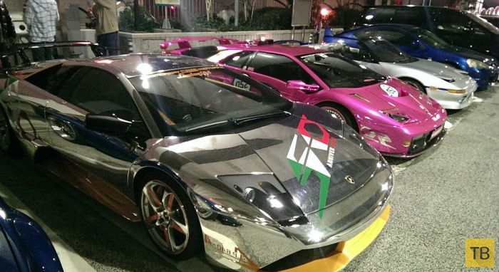 Съезд владельцев уникальных суперкаров Lamborghini в Токио (23 фото)