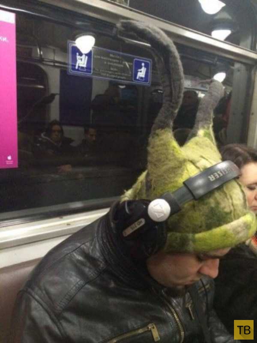 Странные люди в метро (40 фото)