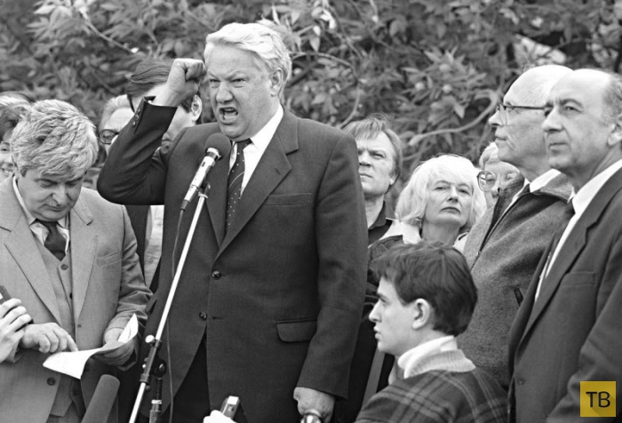 Редкие фото Бориса Ельцина (до 1990 года) (14 фото)