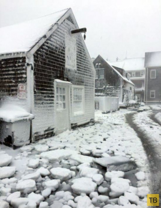 Последствия снежной бури на северо-востоке США (24 фото)