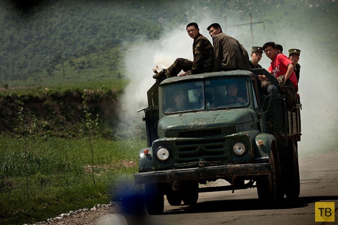 "Наследие диктатора" - репортаж немецкого фотографа Юргена Эсхера из Северной Кореи (13 фото)