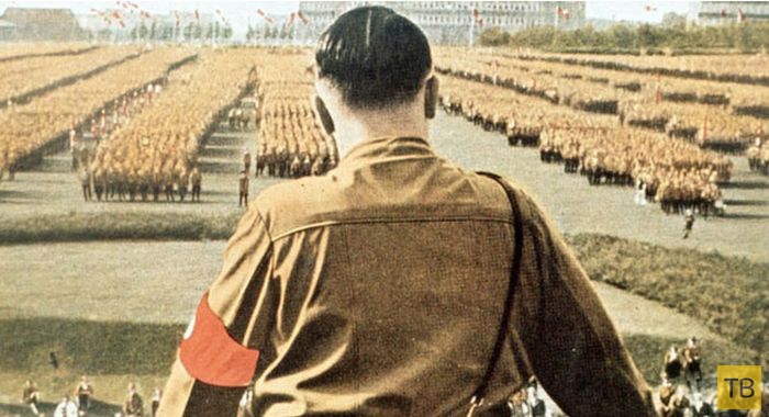 Неожиданные факты из жизни кровавого тирана Адольфа Гитлера (15 фото)
