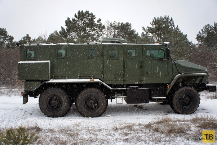Урал ВВ - новый бронеавтомобиль на вооружении российской армии (11 фото)