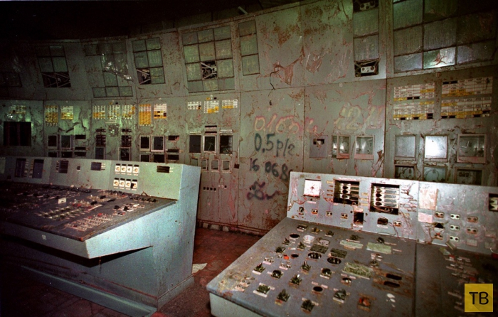 Что скрывает саркофаг Чернобыльской АЭС (11 фото)
