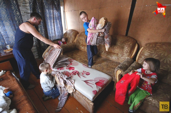33-летний Сергей Белоусов в одиночку воспитывает пятерых детей (21 фото)