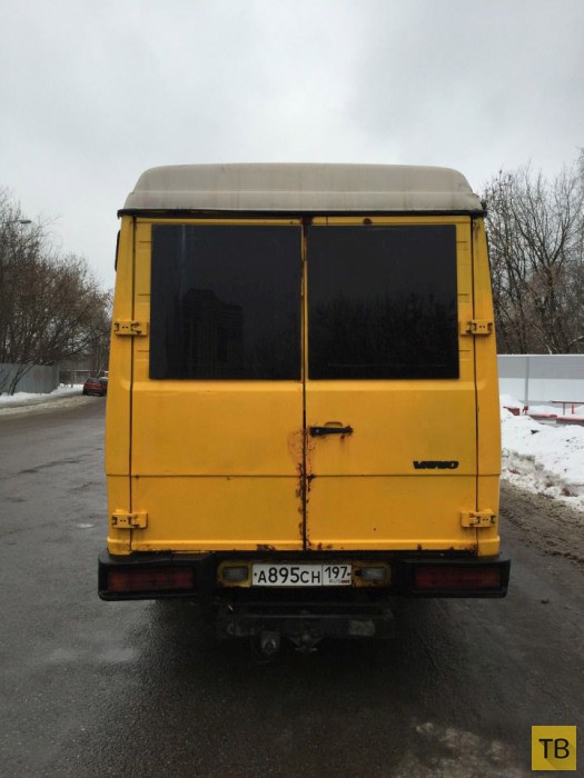 Русский умелец немного обновил микроавтобус  Mercedes-Benz (4 фото)
