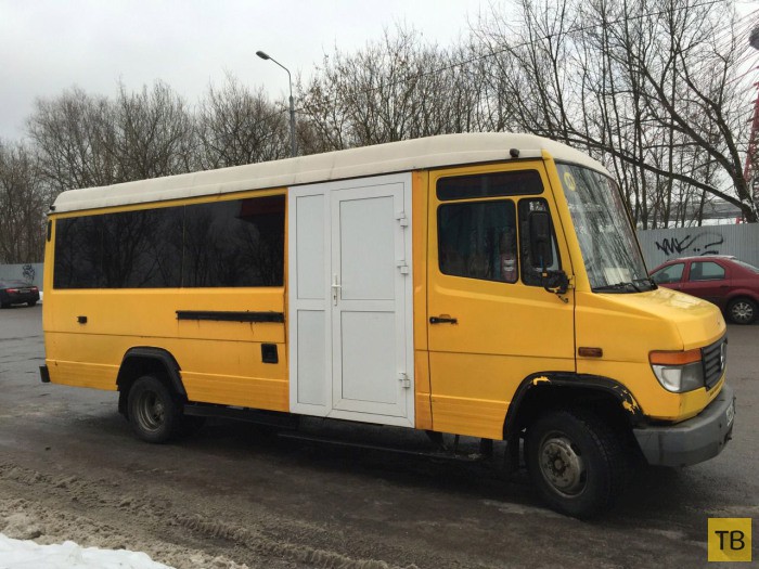 Русский умелец немного обновил микроавтобус  Mercedes-Benz (4 фото)