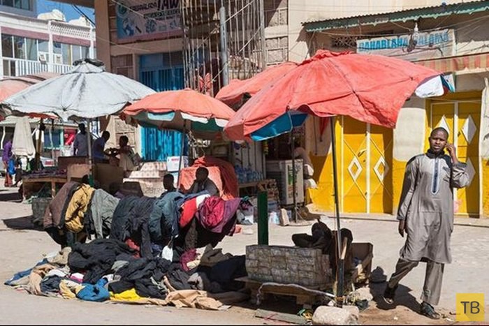 Денежный рынок в Сомали (8 фото)