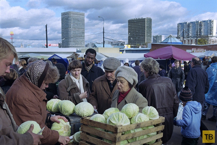 Россия 90-х в работах голландского фотографа Лео Эркена (20 фото)