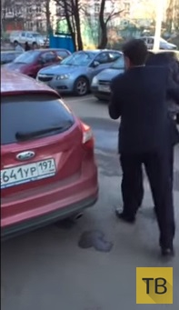 Обдолбанный, типо спецназовец ГРУ, творит животный беспредел... Ясенево, г. Москва