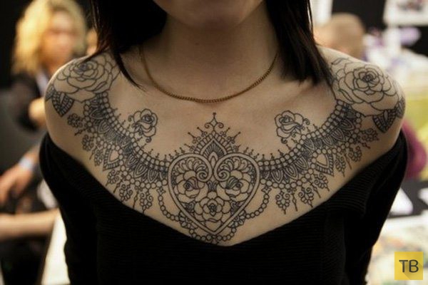 Необычные женские татуировки (16 фото)