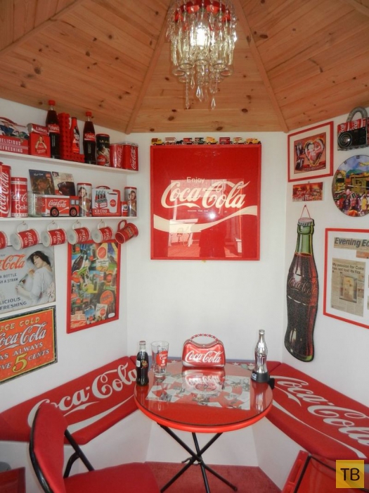 Дом суперфанатки Кока-Колы из Ирландии (7 фото)