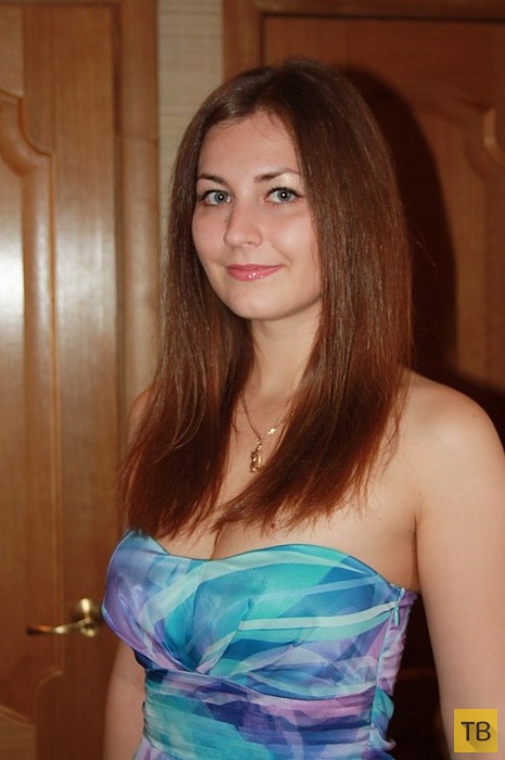 Красивая учительница из России (20 фото)