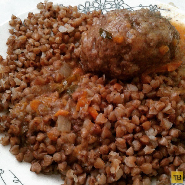 Фотографии еды из школьной столовой, выложенные учеником из Башкортостана в Инстаграм (12 фото)