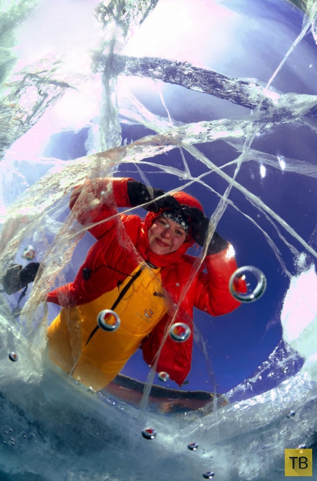 Погружение под лед Байкала при температуре -20 градусов по Цельсию (13 фото)