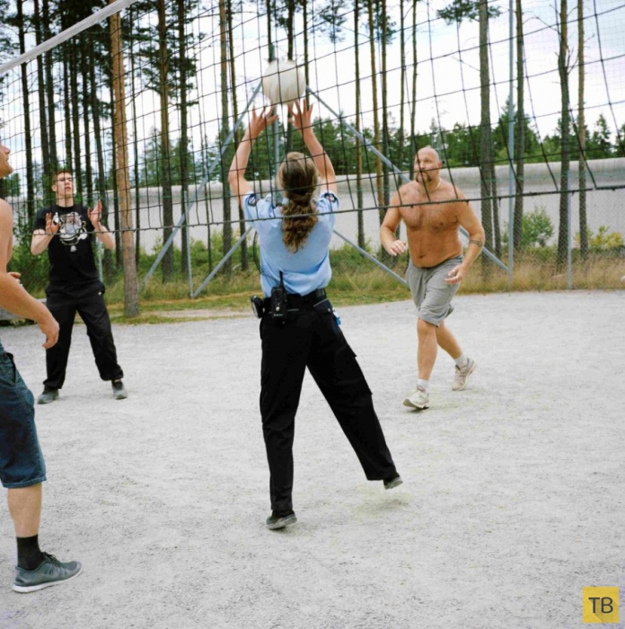 Как живут заключенные в норвежской тюрьме (8 фото)
