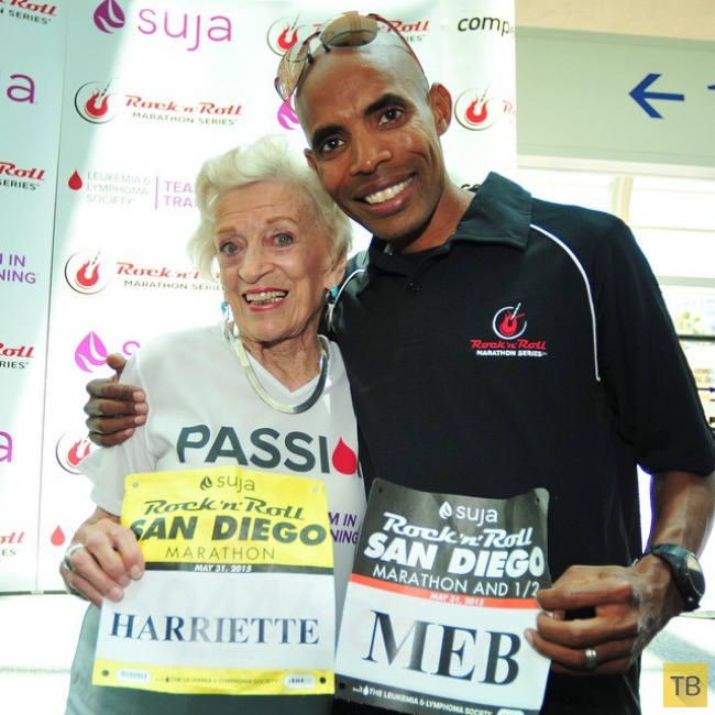 92-летняя Харриет Томпсон - самая пожилая участница марафона (3 фото)