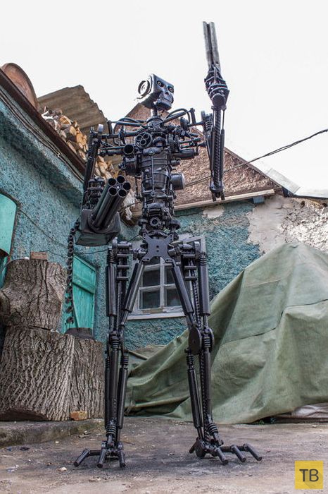 Оригинальный эндоскелет робота из ненужного металлолома (15 фото)