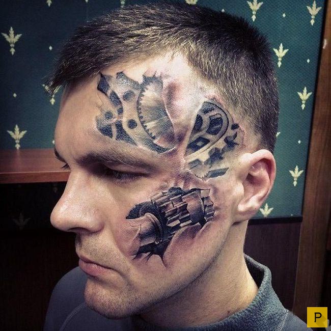 Любитель татуировок из Санкт-Петербурга (4 фото)