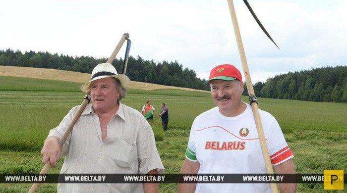 Жерар Депардье в гостях у Александра Лукашенко (6 фото)