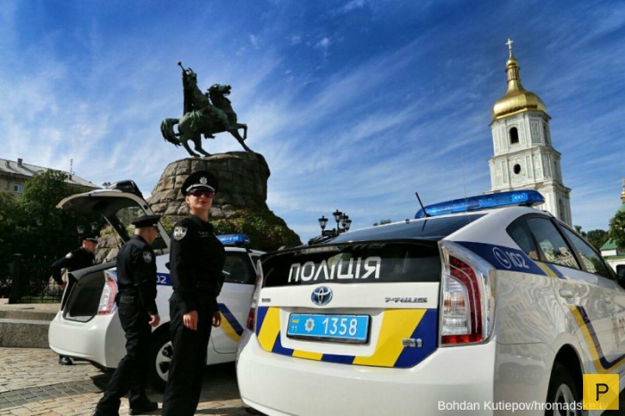 Новая полиция Украины (8 фото)