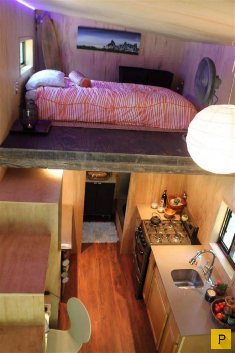Студент техасского университета построил дом на колесах, чтобы не платить аренду за жилье (5 фото)