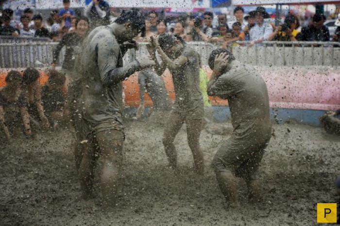 Ежегодный фестиваль грязи в Южной Корее (30 фото)