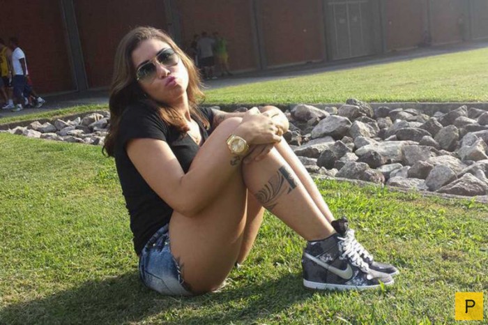 23-летняя Рита Маттос - самый сексуальный дворник Бразилии (15 фото)
