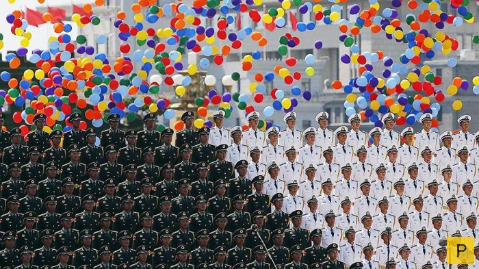 Зрелищный парад в Пекине в честь 70-летия окончания Второй Мировой войны (21 фото)