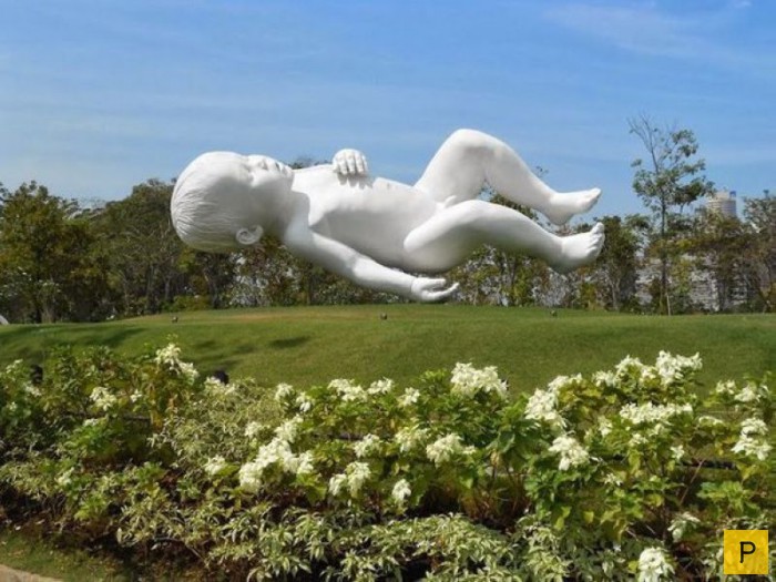 Самые лучшие скульптуры, по мнению наркозависимых граждан (10 фото)