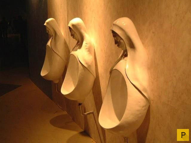 Странные и необычные туалеты (39 фото)
