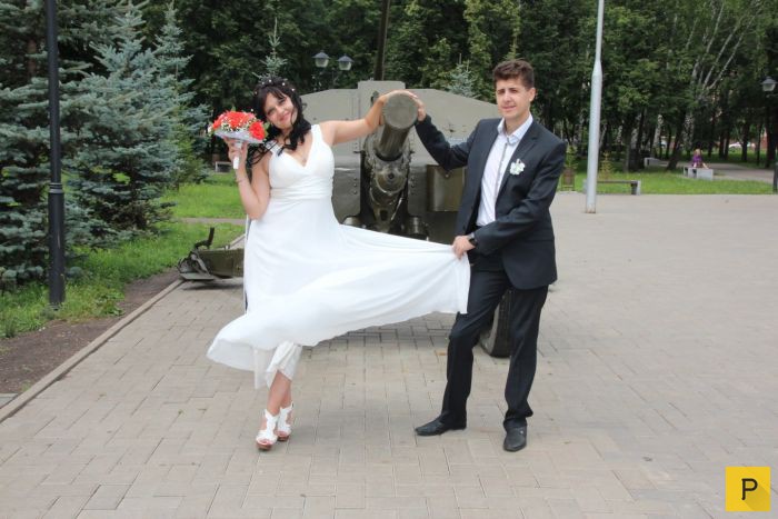 "Молодые" пожаловались в полицию на фотографа, который сделал плохие свадебные фото (9 фото)