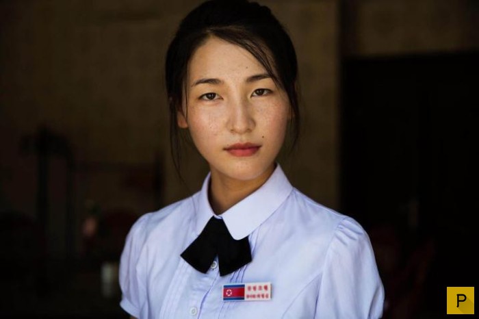 Девушки Северной и Южной Кореи непохожи друг на друга (21 фото)