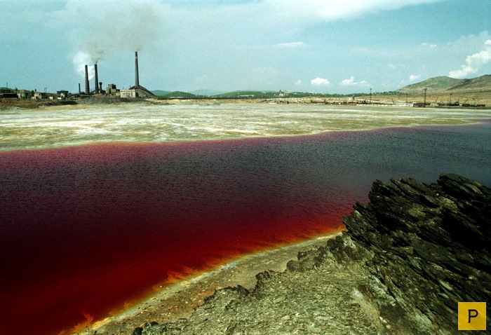 Топ 8: Самые опасные в мире реки и озера (16 фото)