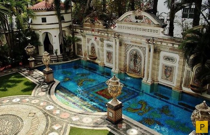 Кто убил Джанни Версаче (12 фото) Кто убил Джанни Версаче (12 фото)