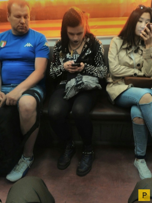 Модные граждане из российского метро, часть 10 (22 фото)